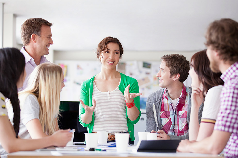 Mentees mingling at HGWISE Mentoring Awards 2018. Photo by Elena Lourtaeva.